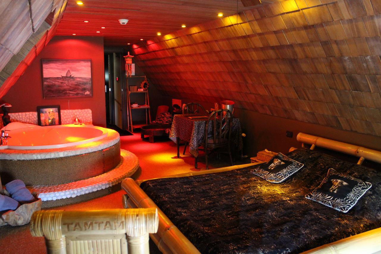 Bubble Lounge Hotel Hooglede エクステリア 写真