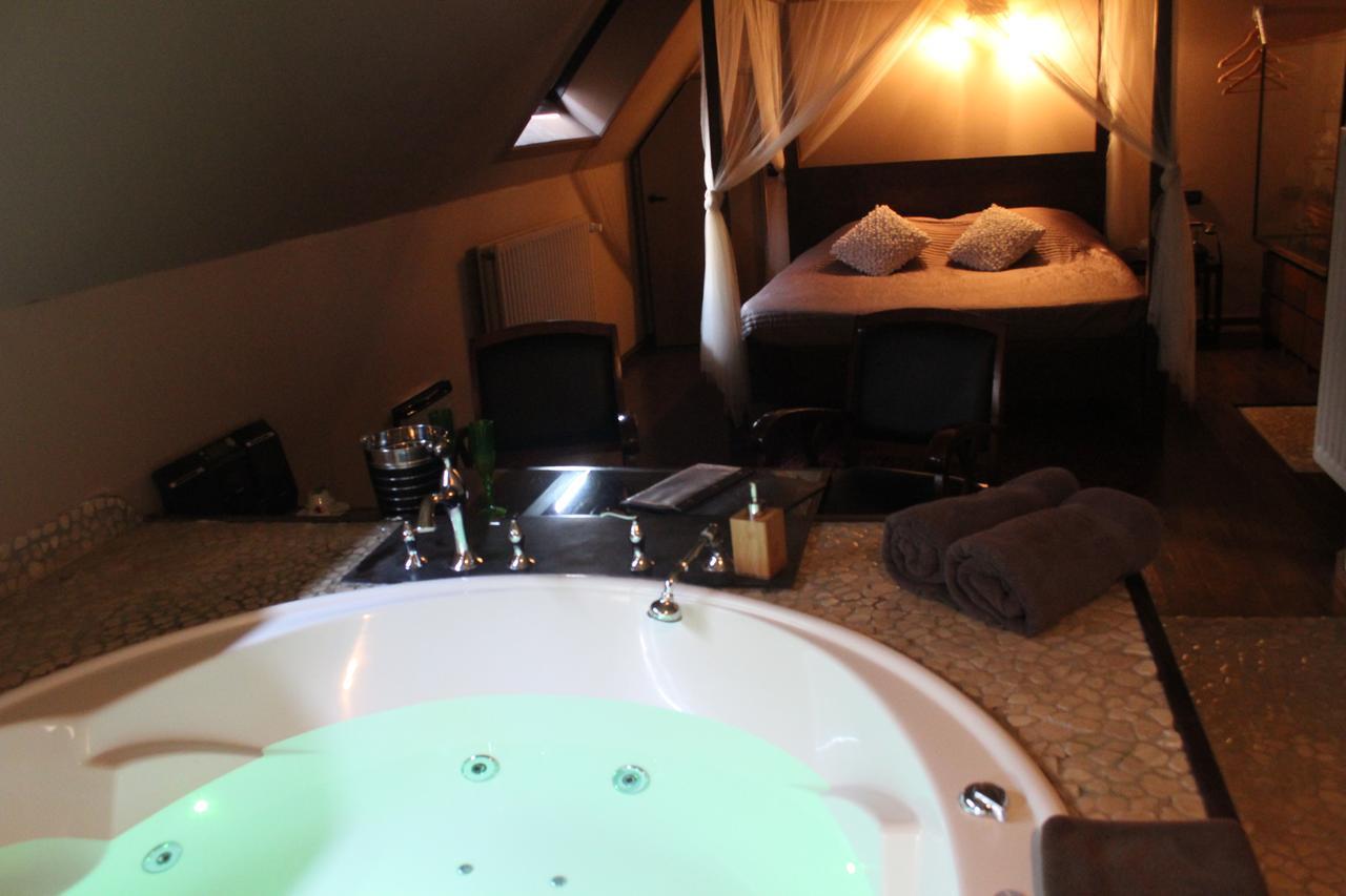 Bubble Lounge Hotel Hooglede エクステリア 写真